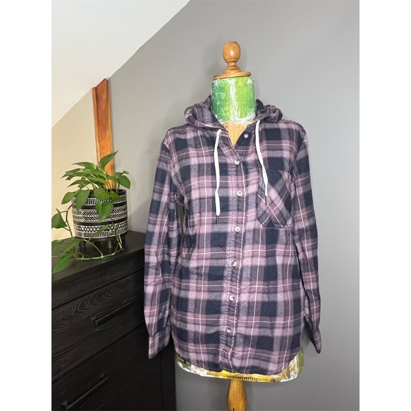 Hooded Flannel - Picture 1 of 2
